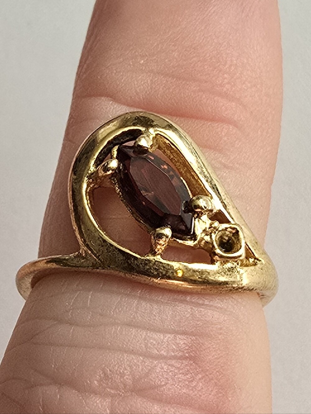 Vintage ring 18k HGE 5.5 5 1/2 red brown gold tone